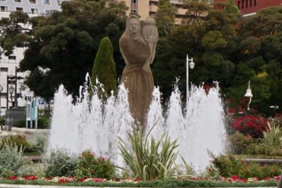 水遊び 公園 茨城 噴水 銅像