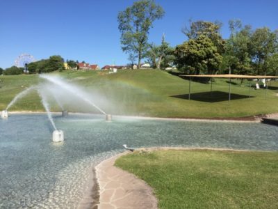 ドイツ 村 千葉 水遊び 噴水広場