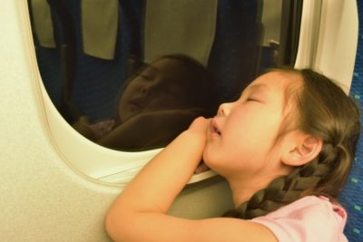 新幹線 子供 暇つぶし 寝る