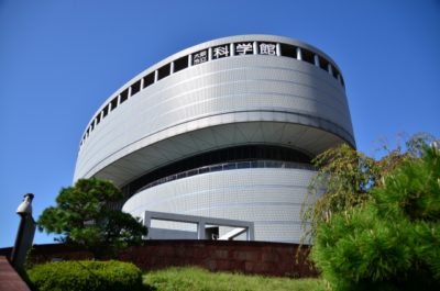大阪 科学館 プラネタリウム 混雑 外観